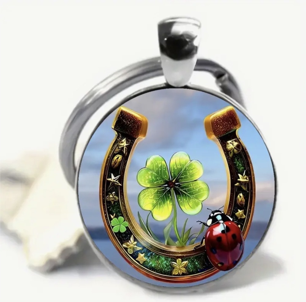 3/$25 Lucky Clover And Horseshoe Keychain NEW